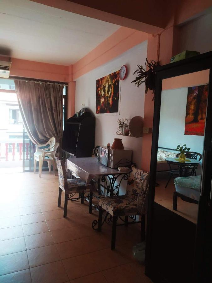 Artem'S Guesthouse Джомтиен Бийч Екстериор снимка