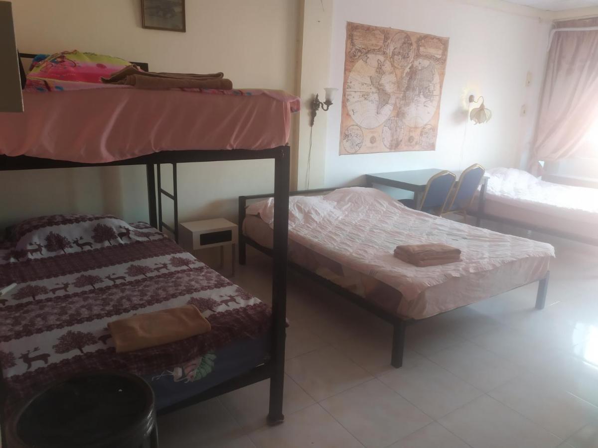 Artem'S Guesthouse Джомтиен Бийч Екстериор снимка