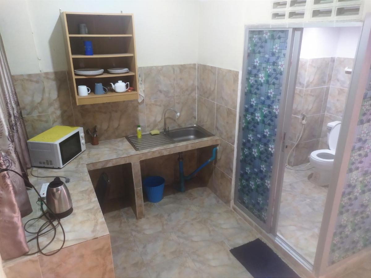 Artem'S Guesthouse Джомтиен Бийч Екстериор снимка