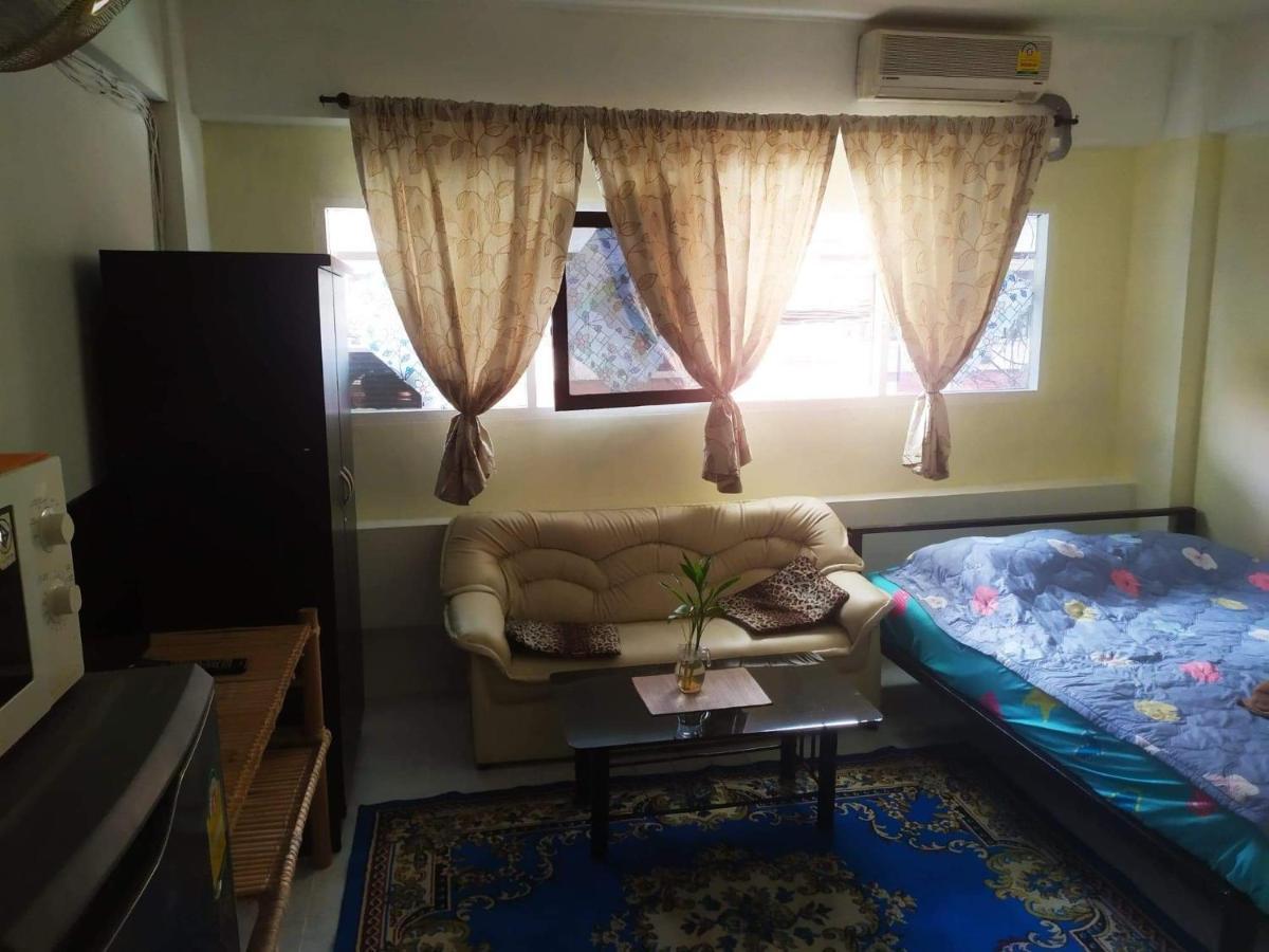 Artem'S Guesthouse Джомтиен Бийч Екстериор снимка