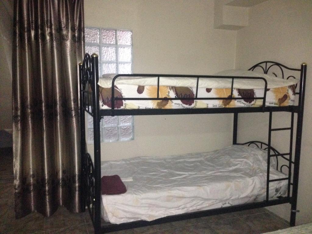 Artem'S Guesthouse Джомтиен Бийч Екстериор снимка