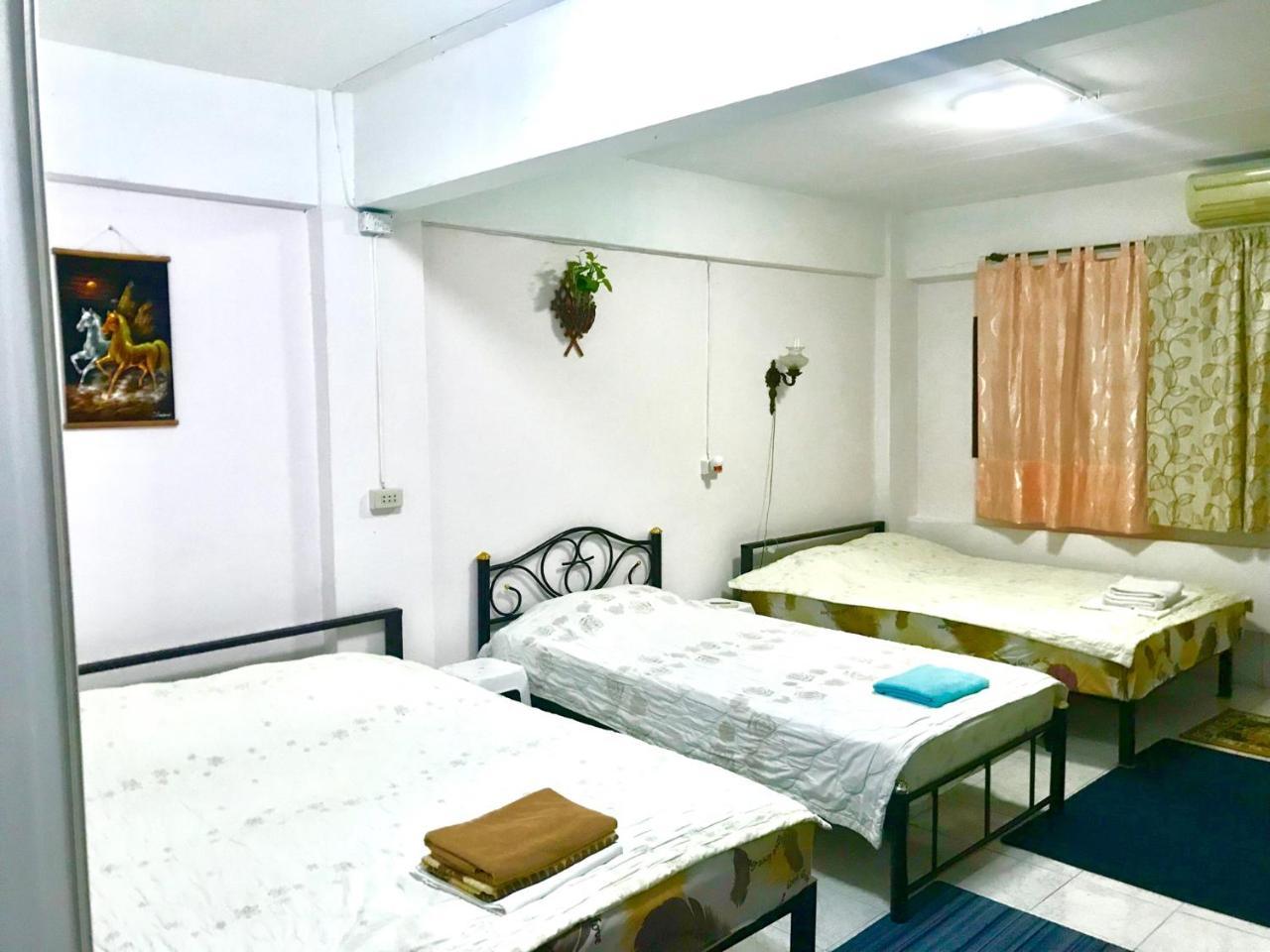 Artem'S Guesthouse Джомтиен Бийч Екстериор снимка